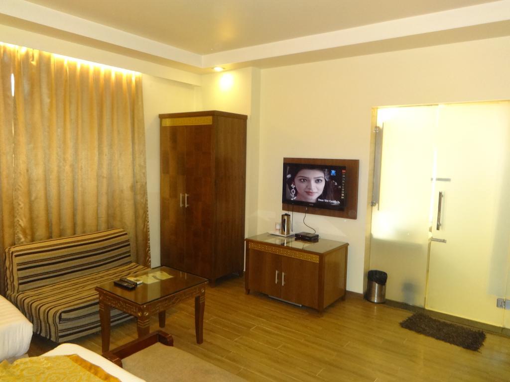 Hotel Picasso Delhi  Esterno foto