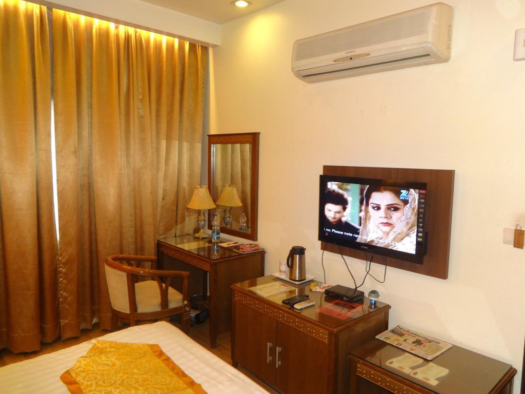 Hotel Picasso Delhi  Camera foto
