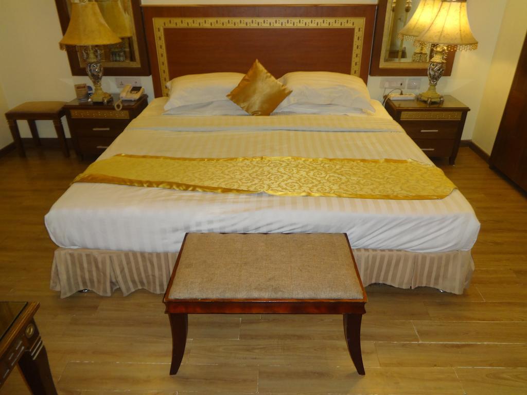 Hotel Picasso Delhi  Camera foto