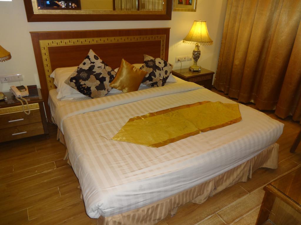 Hotel Picasso Delhi  Camera foto