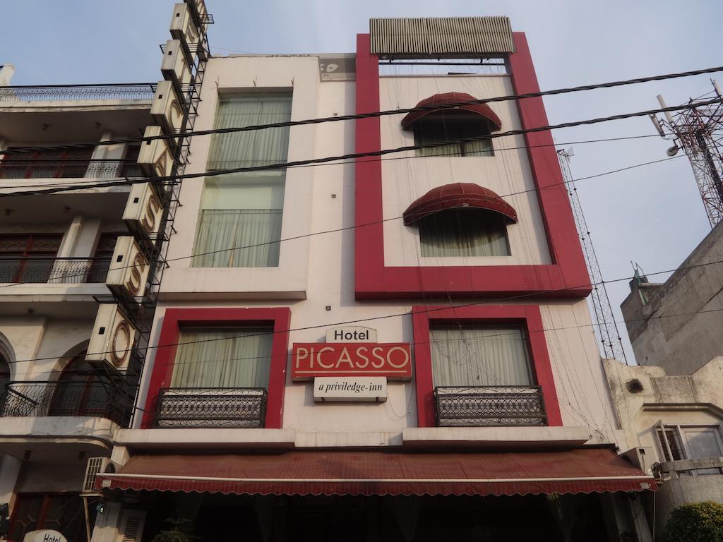 Hotel Picasso Delhi  Esterno foto