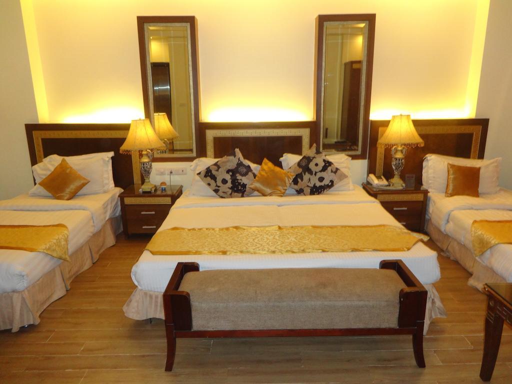 Hotel Picasso Delhi  Esterno foto