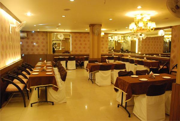 Hotel Picasso Delhi  Esterno foto