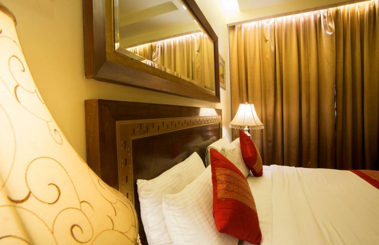 Hotel Picasso Delhi  Esterno foto