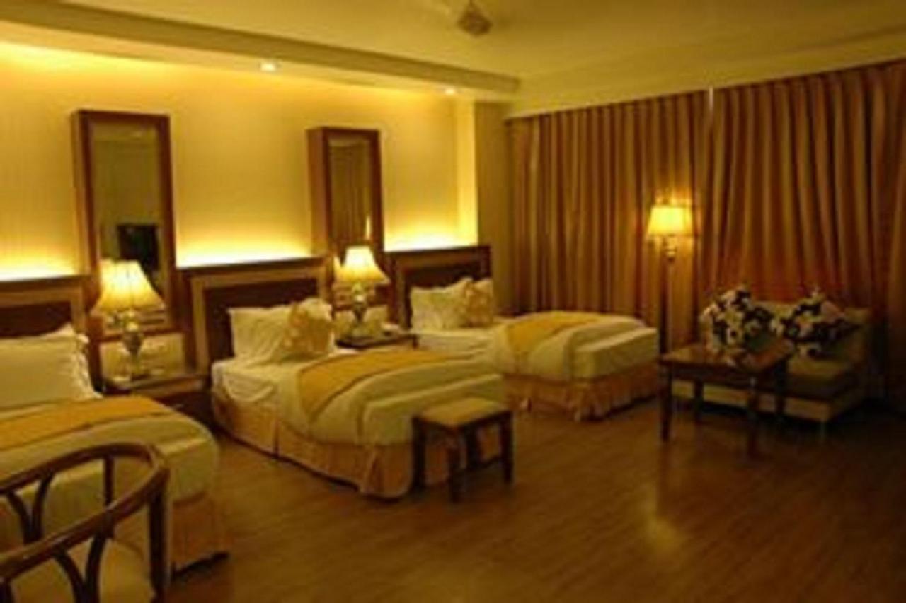 Hotel Picasso Delhi  Esterno foto